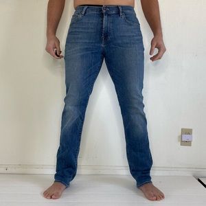 Skinny Seven Jeans